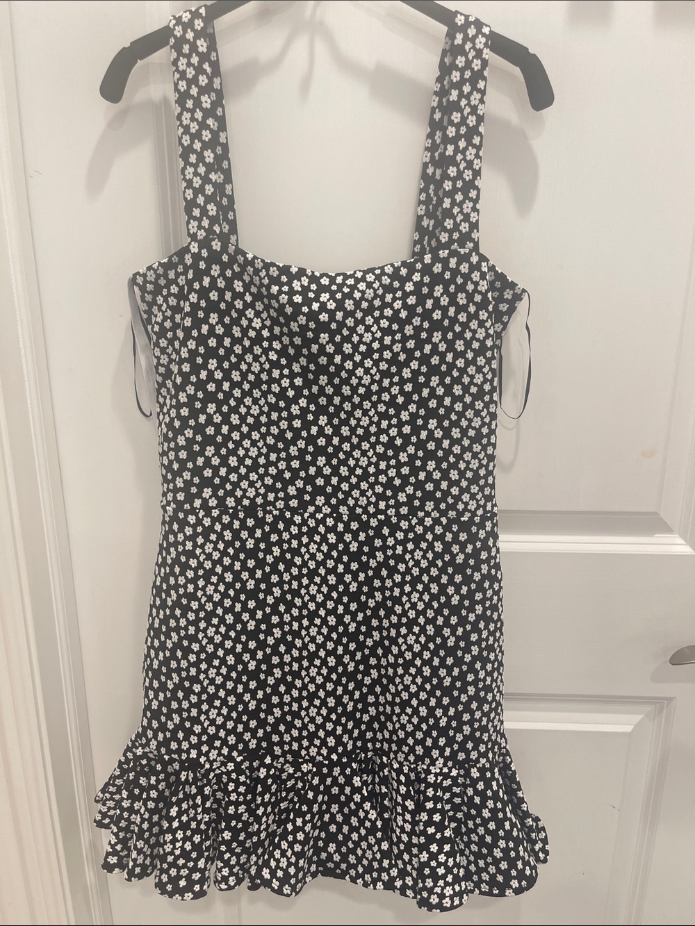 Amanda Uprichard Black & White Floral Ruffle-Hem Tank Top